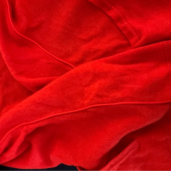 Nieman Marcus Cashmere 2 piece lounge set. Size L - Picture 8 of 10